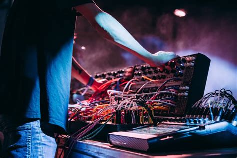 What is IDM Music, and How Does It Bridge the Gap Between Electronic and Experimental Art Forms?